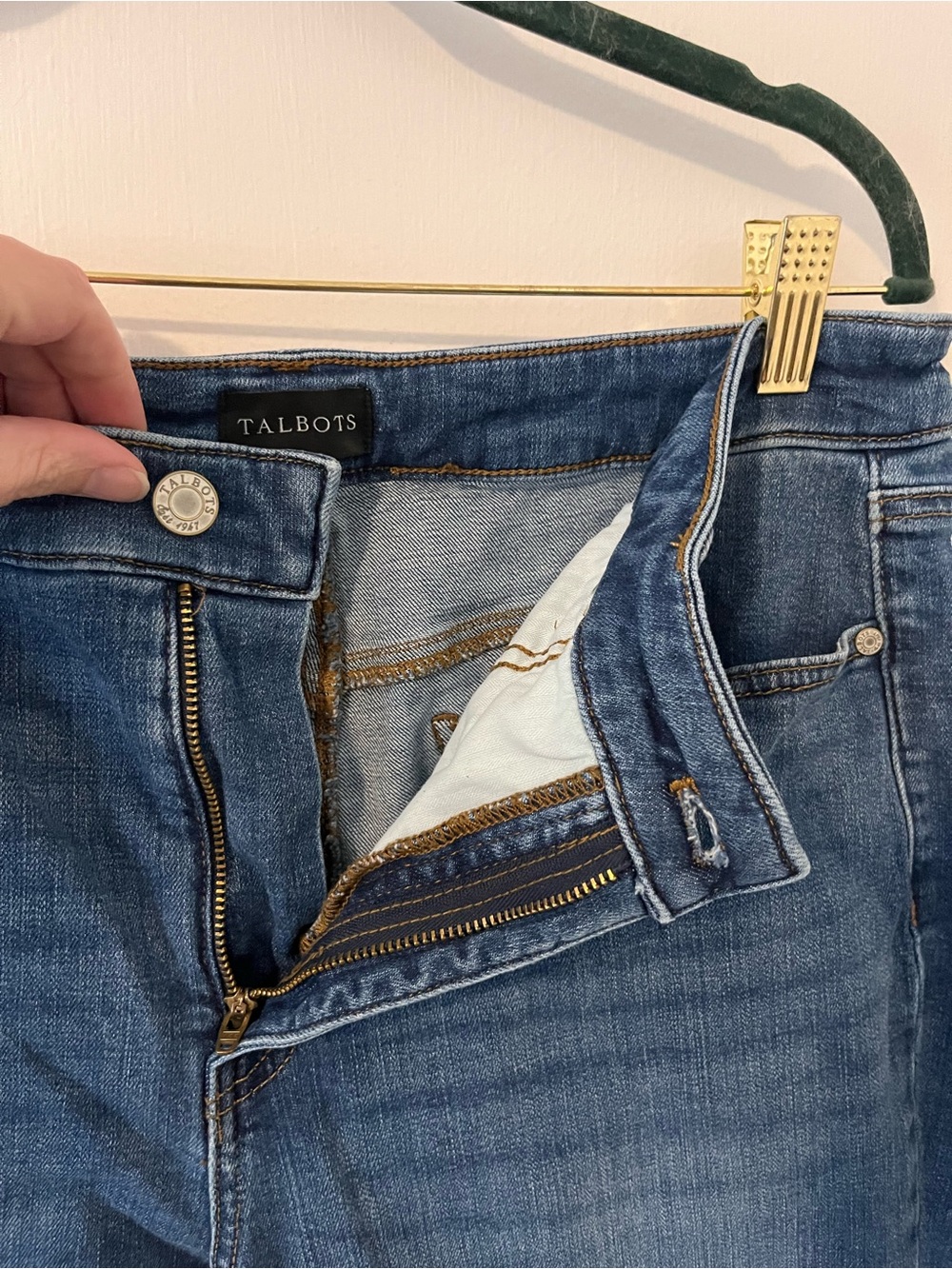 Talbots Medium Wash Straight Crop Blue Jeans Size 12 - Picture 4 of 11